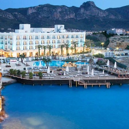 Rocks Hotel&Casino Kyrenia  Exteriör bild