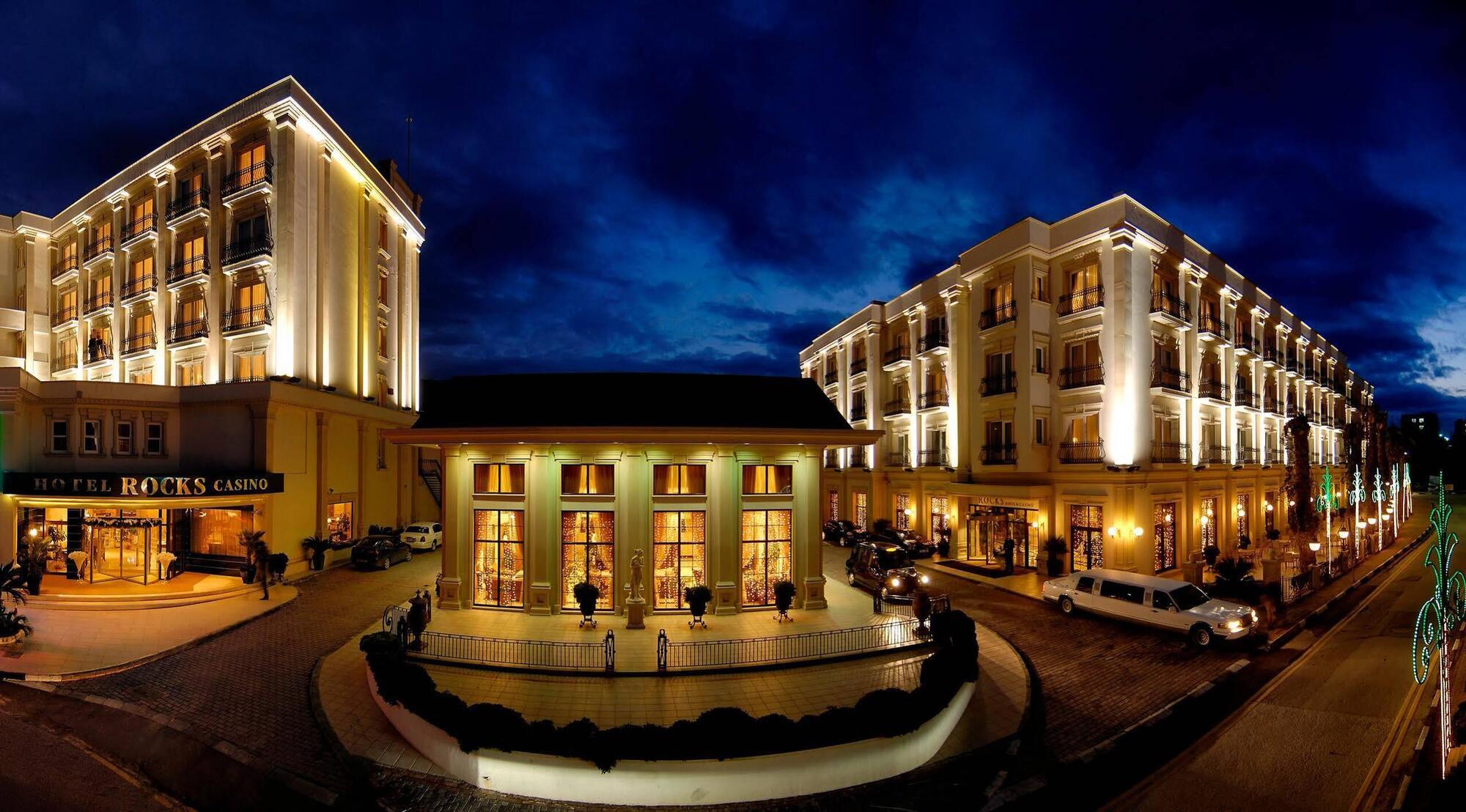 Rocks Hotel&Casino Kyrenia  Exteriör bild